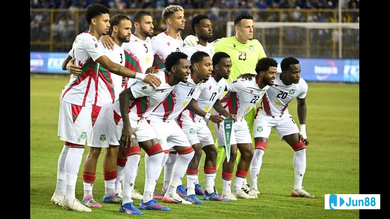 Hành động trong trận đấu giữa Graficar Beograd và Dinamo Jug Hành động trong trận đấu giữa Graficar Beograd và Dinamo Jug