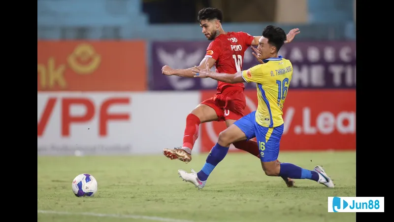 Hà Nội và Viettel đối đầu căng thẳng trong trận đấu quyết định Hà Nội và Viettel đối đầu căng thẳng trong trận đấu quyết định