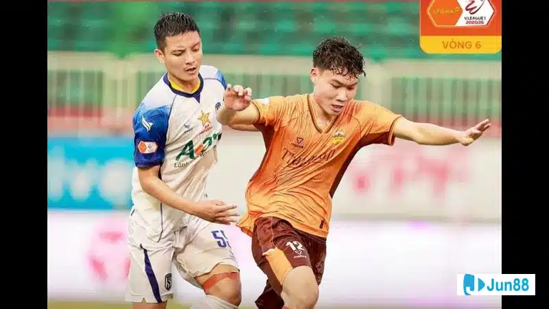 Cầu thủ U20 Mexico dũng mãnh chống lại sự áp đảo của cầu thủ U20 Ma Rốc trong trận đấu Cầu thủ U20 Mexico dũng mãnh chống lại sự áp đảo của cầu thủ U20 Ma Rốc trong trận đấu