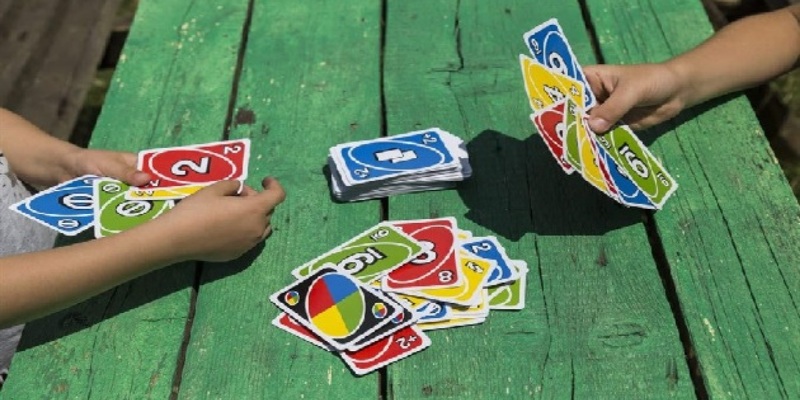 Hướng dẫn cách đánh bài Uno đơn giản cho người mới bắt đầu 5 cach danh bai uno 2